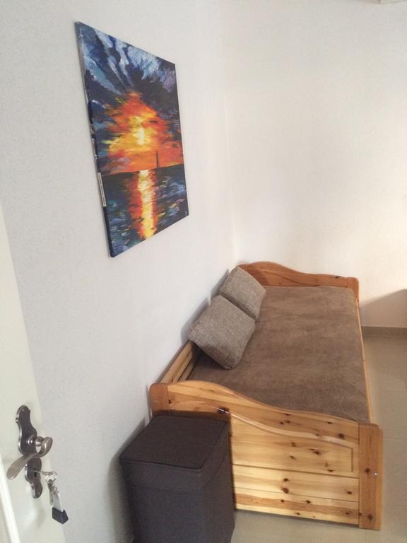 Apartments Lucija Brela Kamer foto